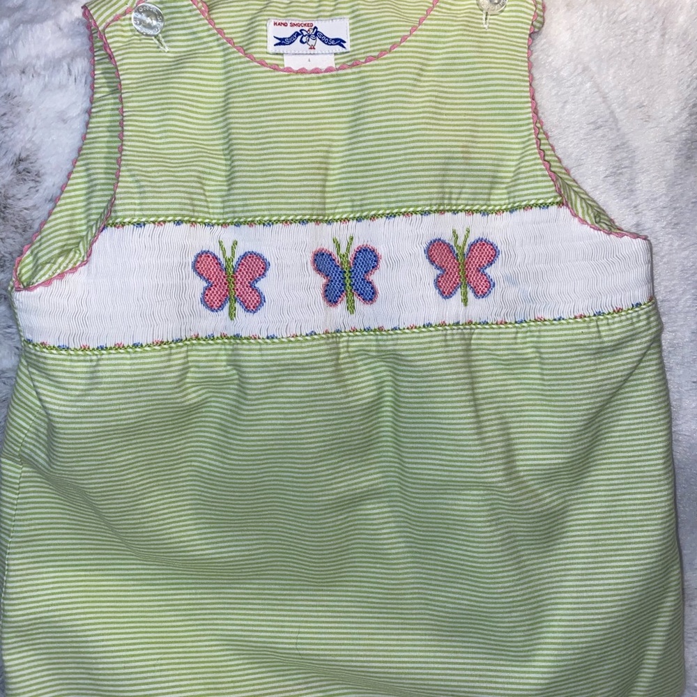 Girls Smocked 4T  butterfly green/ white outfit